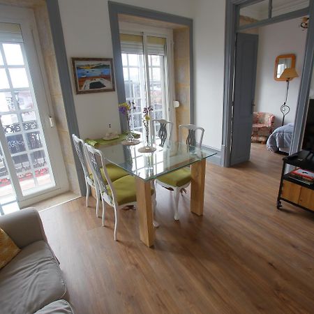 Piso Centrico De Tres Dormitorios Reformado Del S XIX Vigo Exterior foto